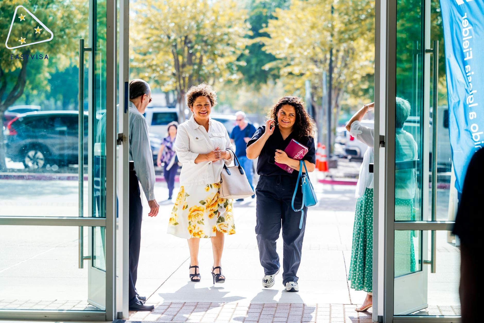 交通警报：交通信号灯暂时关闭